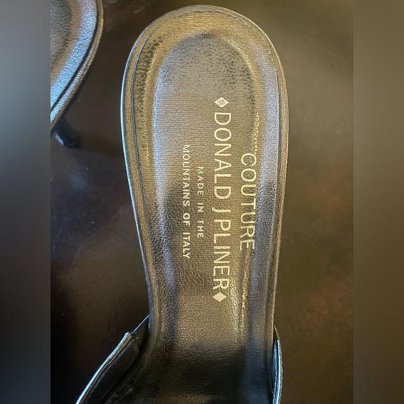 Donald J Pliner metallic heeled slides, size 10 - Picture 3 of 9